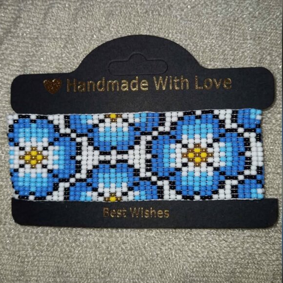 NEW Handmade Beaded Floral Cuff - Stainless Steel - Picture 2 of 8